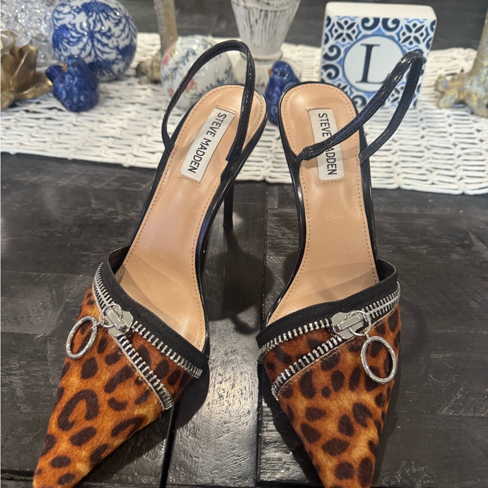 Super Cute Steve Madden Calf Hair Leopard Print Heels - Zipper Detail!!!